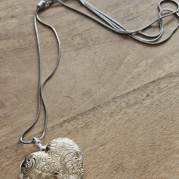 Heart Locket Necklace - Picture 10 of 10